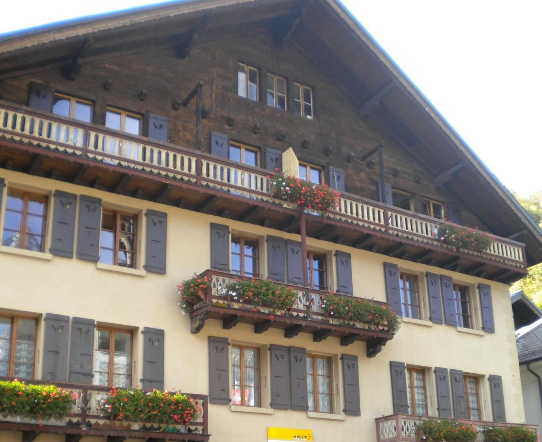 Chalet Ancienne Poste Apartment Champery Exterior photo